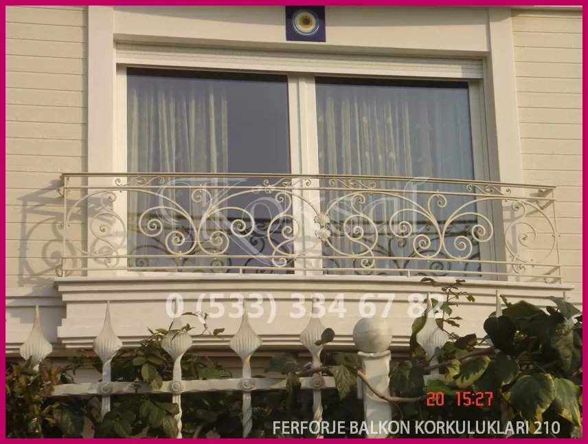 Ferforje Balkon Korkulukları 210