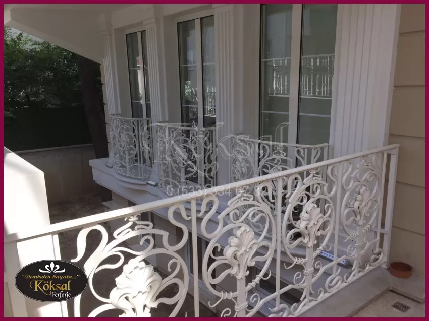 Ferforje Fransız Balkon Korkulukları - Demir Balkon Korkuluk Modelleri